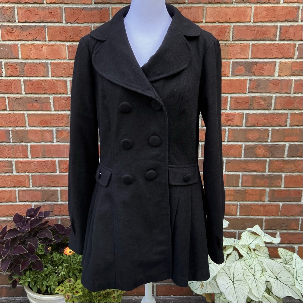 Black Pea Coat Lightweight Winter Outdoor with Matching Buttons Women’s